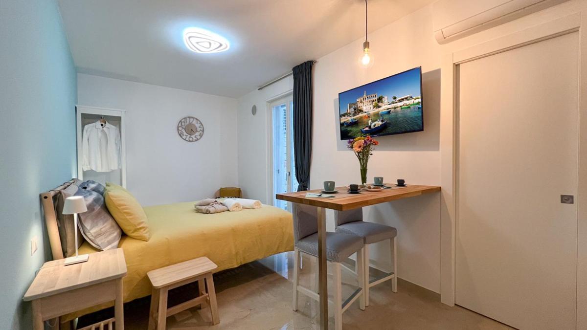 Bed and Breakfast Blue Dream Полиньяно-а-Маре Экстерьер фото